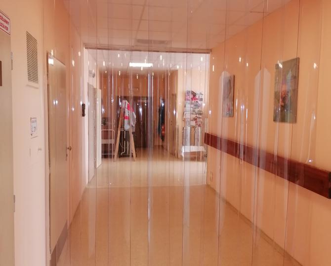 Realizácia PVC lamelovej clony do nemocnice v Nových Zámkoch #2 - Lamelové clony